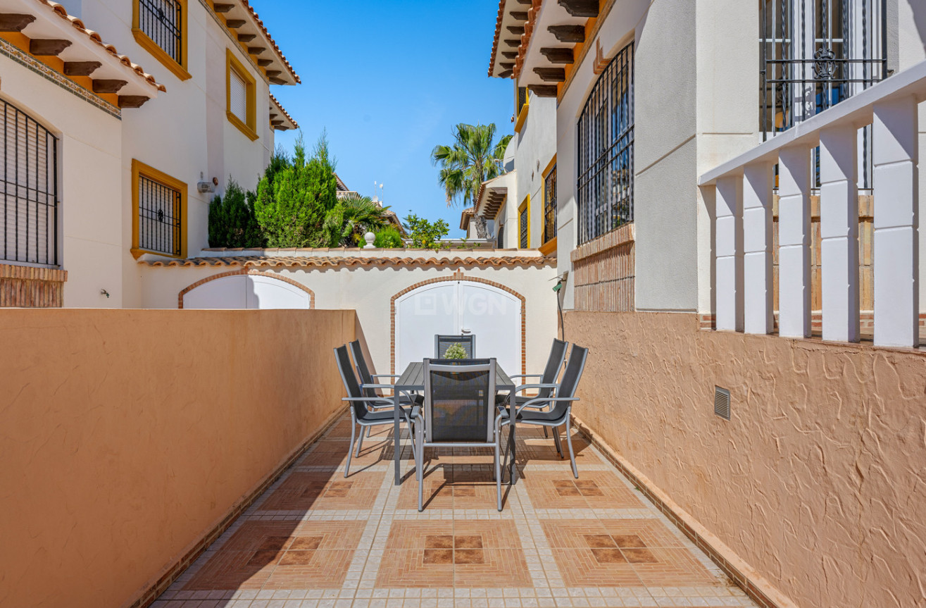 Odsprzedaż - Villa - Cabo Roig - Costa Blanca
