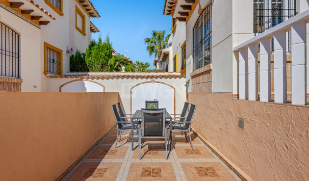 Odsprzedaż - Villa - Cabo Roig - Costa Blanca