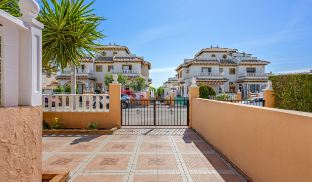 Odsprzedaż - Villa - Cabo Roig - Costa Blanca