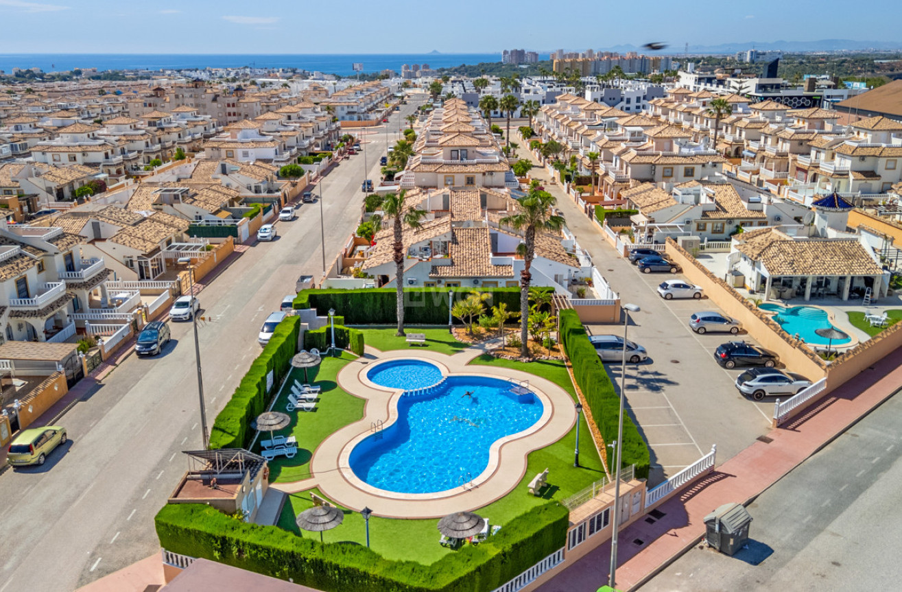 Odsprzedaż - Villa - Cabo Roig - Costa Blanca