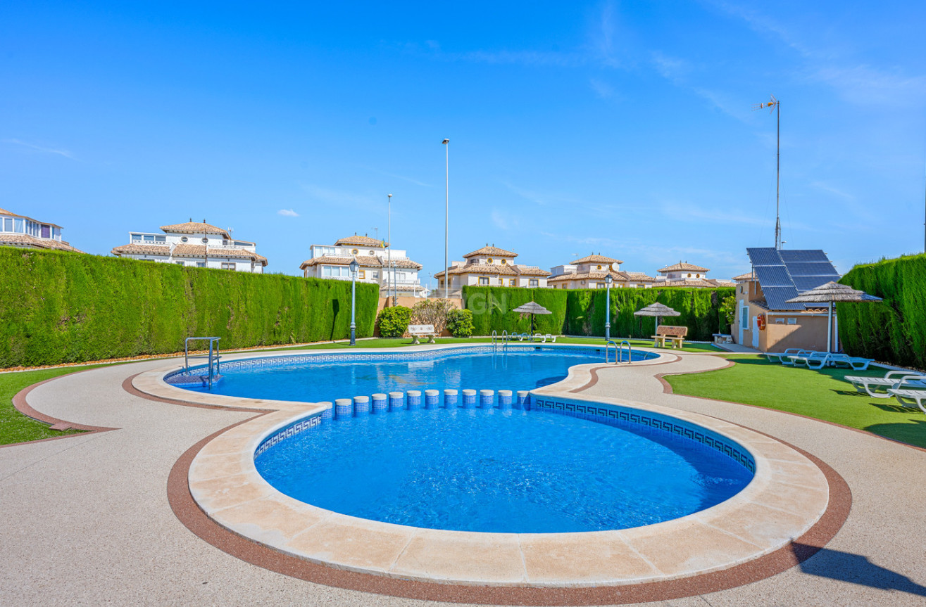 Odsprzedaż - Villa - Cabo Roig - Costa Blanca