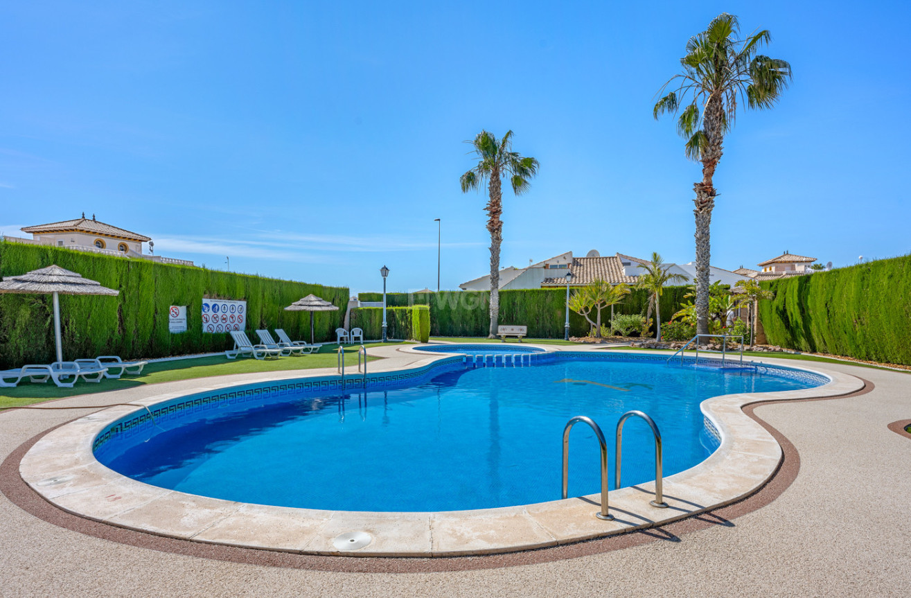 Odsprzedaż - Villa - Cabo Roig - Costa Blanca