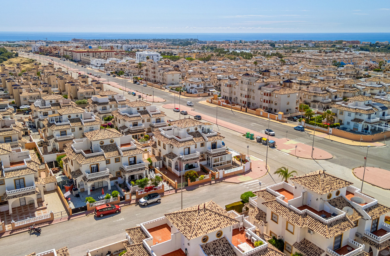 Odsprzedaż - Villa - Cabo Roig - Costa Blanca