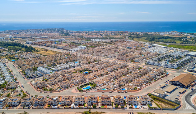 Odsprzedaż - Villa - Cabo Roig - Costa Blanca