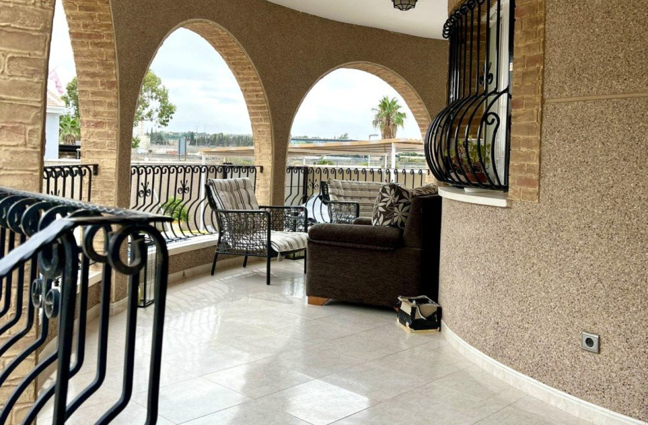 Odsprzedaż - Villa - Benijofar - Costa Blanca
