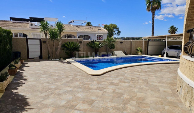Odsprzedaż - Villa - Benijofar - Costa Blanca