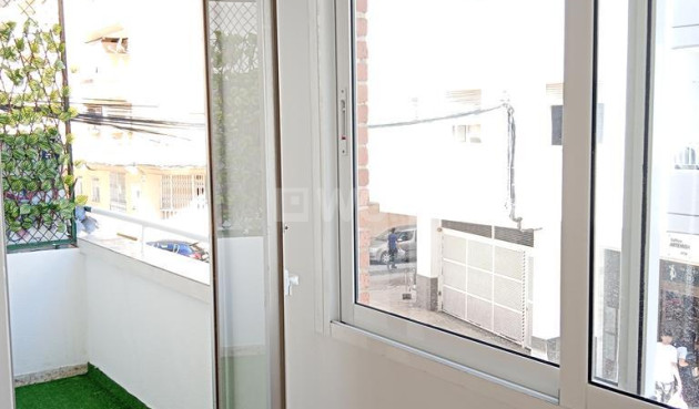 Odsprzedaż - Mieszkanie w bloku - Torrevieja - El Molino