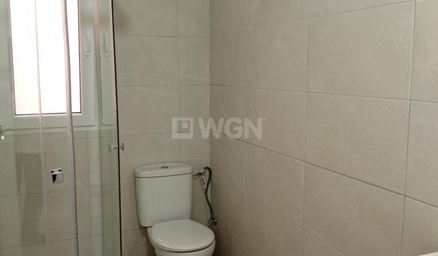 Odsprzedaż - Mieszkanie w bloku - Torrevieja - El Molino