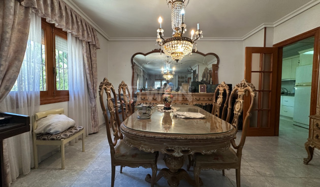 Odsprzedaż - Villa - Torrevieja - Costa Blanca