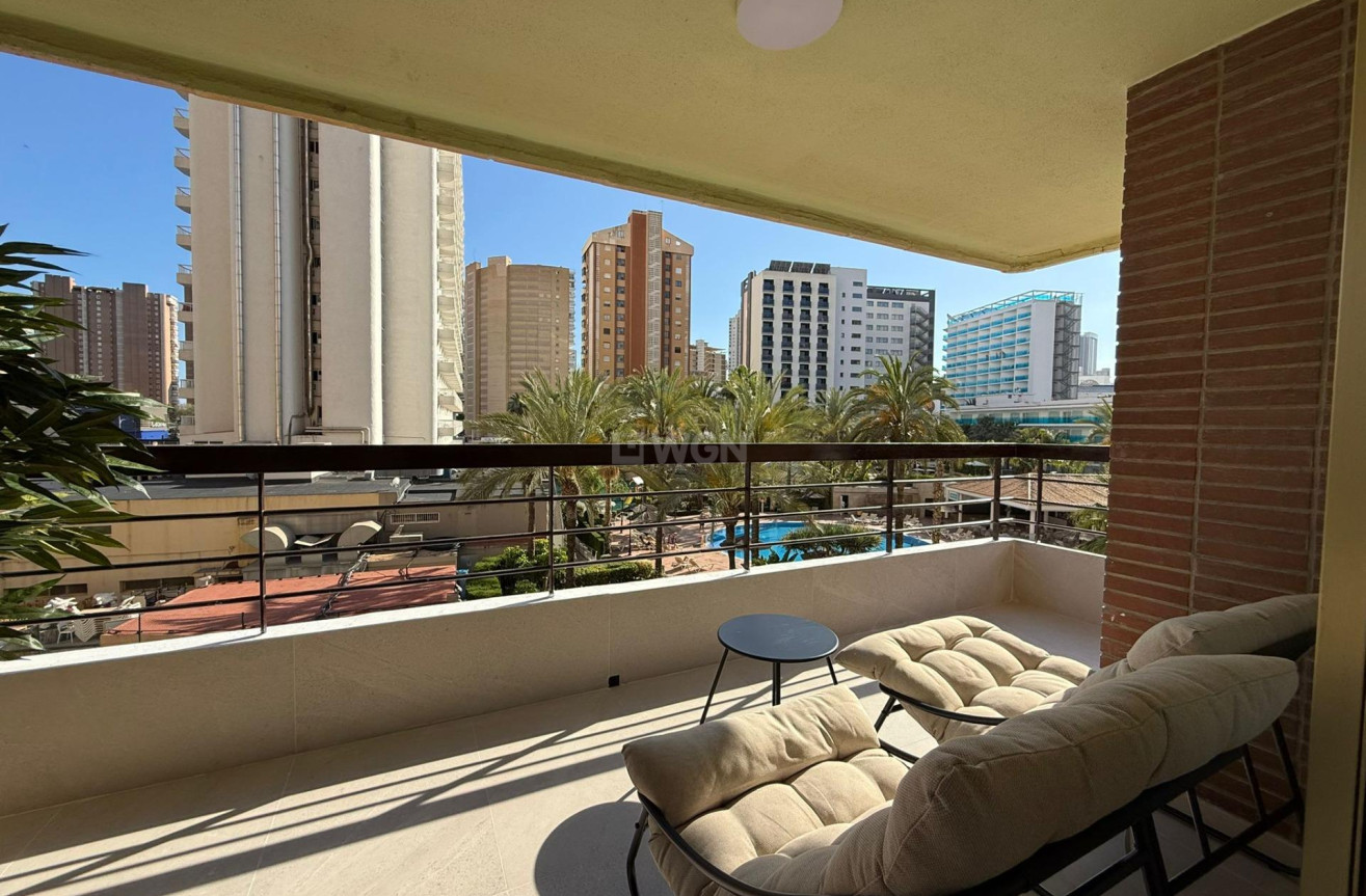 Odsprzedaż - Mieszkanie w bloku - Benidorm - Rincón de Loix