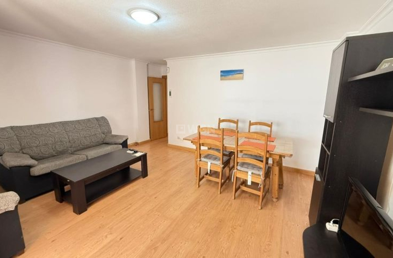 Odsprzedaż - Mieszkanie w bloku - Torrevieja - Costa Blanca