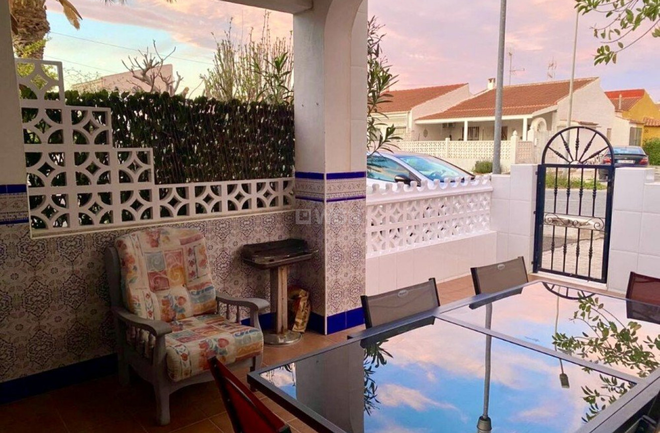 Odsprzedaż - Kamienica - Torrevieja - Costa Blanca