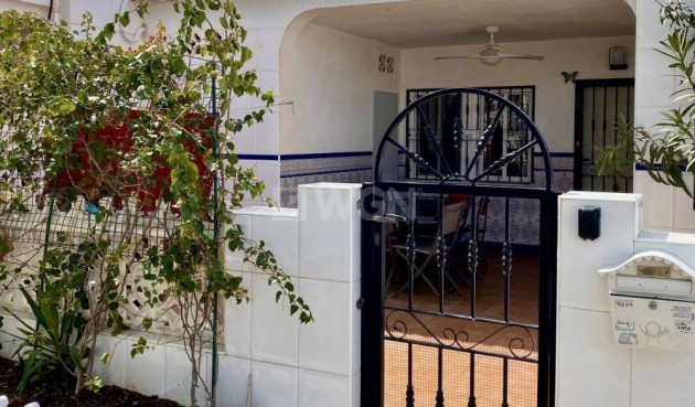 Odsprzedaż - Kamienica - Torrevieja - Costa Blanca