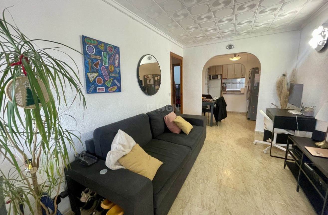 Odsprzedaż - Kamienica - Torrevieja - Costa Blanca