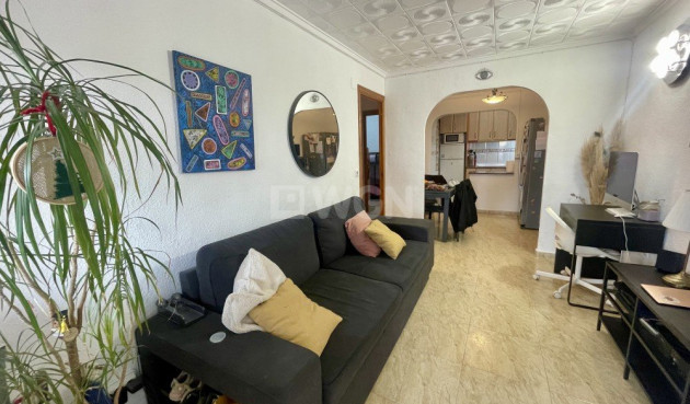 Odsprzedaż - Kamienica - Torrevieja - Costa Blanca