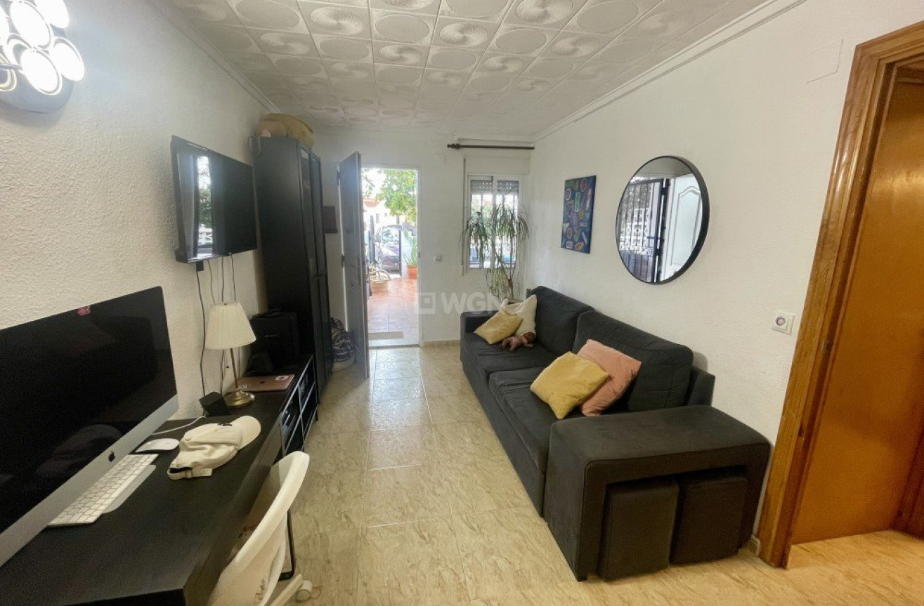 Odsprzedaż - Kamienica - Torrevieja - Costa Blanca