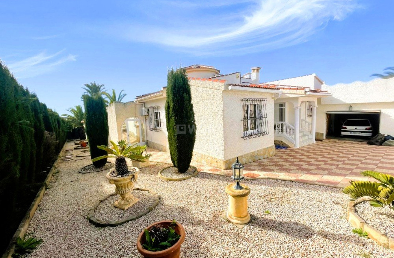Odsprzedaż - Villa - Ciudad Quesada - Costa Blanca