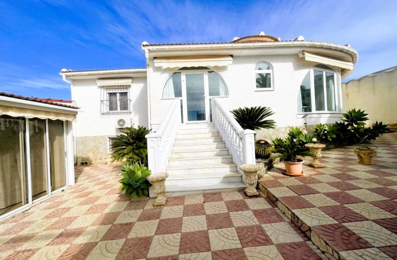 Odsprzedaż - Villa - Ciudad Quesada - Costa Blanca