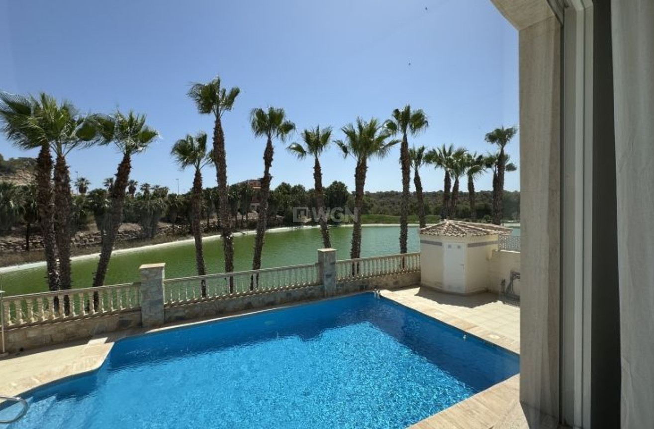 Odsprzedaż - Villa - Orihuela Costa - Costa Blanca