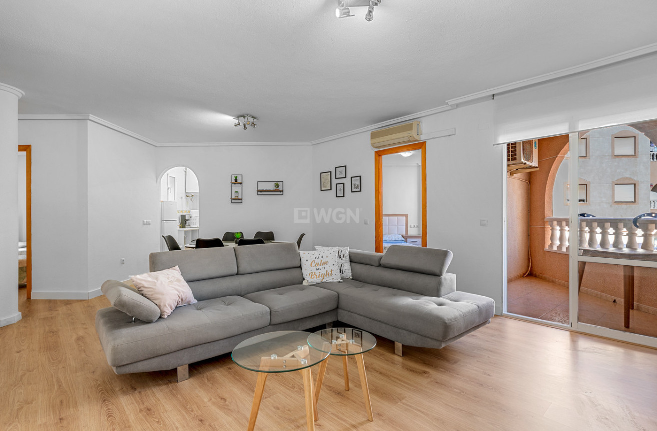 Odsprzedaż - Mieszkanie w bloku - Torrevieja - Costa Blanca