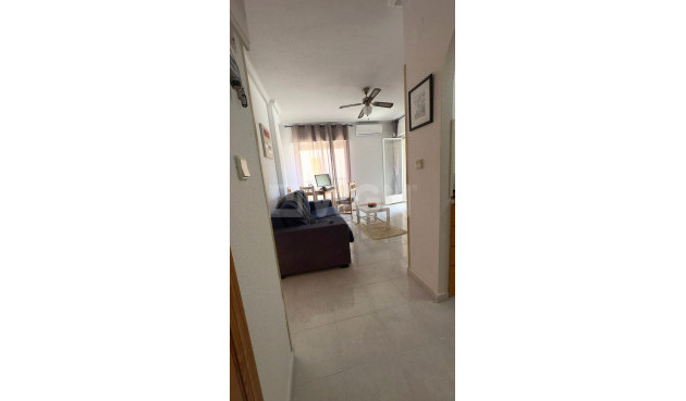 Odsprzedaż - Mieszkanie w bloku - Torrevieja - Acequion