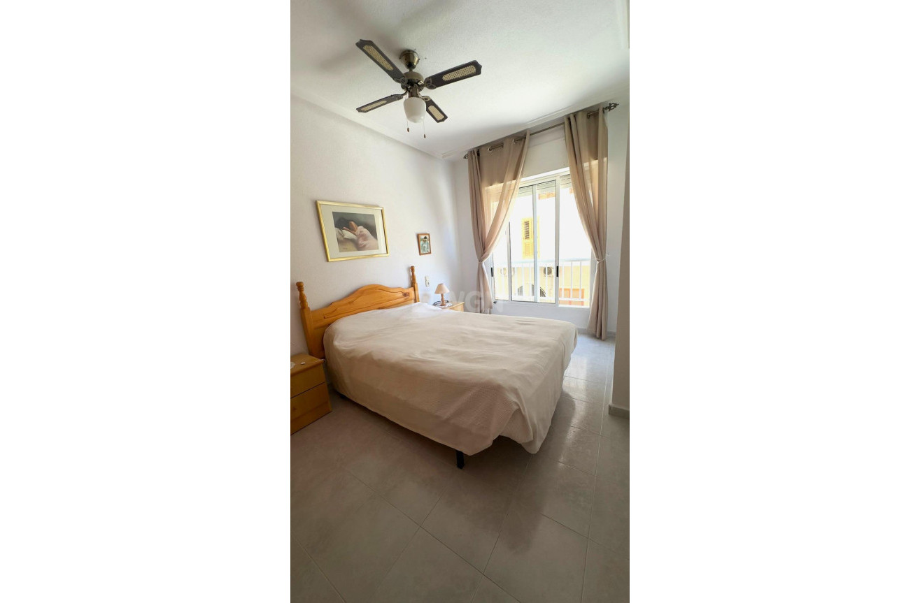 Odsprzedaż - Mieszkanie w bloku - Torrevieja - Acequion