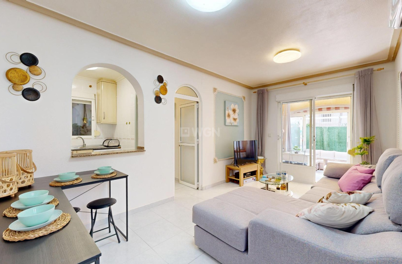 Odsprzedaż - Villa - San Miguel de Salinas - 03193
