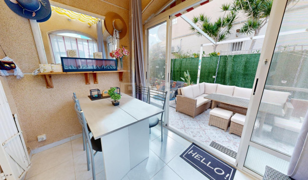 Odsprzedaż - Villa - San Miguel de Salinas - 03193