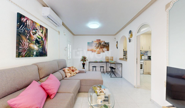 Odsprzedaż - Villa - San Miguel de Salinas - 03193