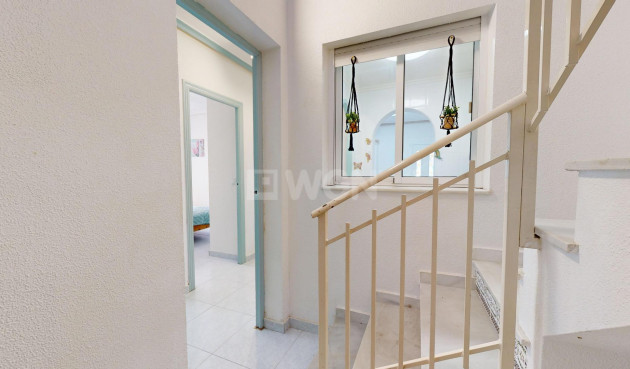 Odsprzedaż - Villa - San Miguel de Salinas - 03193
