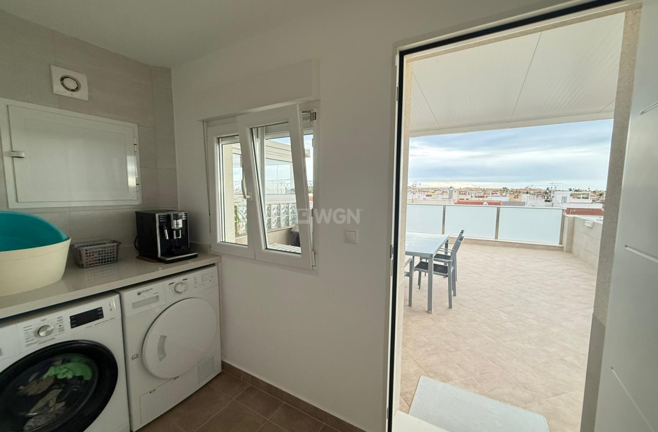 Odsprzedaż - Kamienica - Torrevieja - El Chaparral