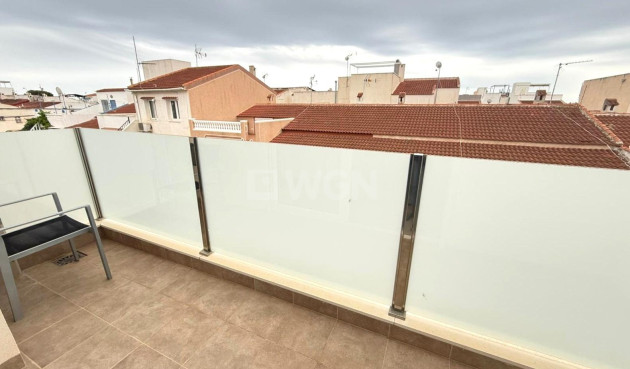 Odsprzedaż - Kamienica - Torrevieja - El Chaparral