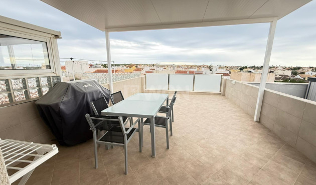 Odsprzedaż - Kamienica - Torrevieja - El Chaparral