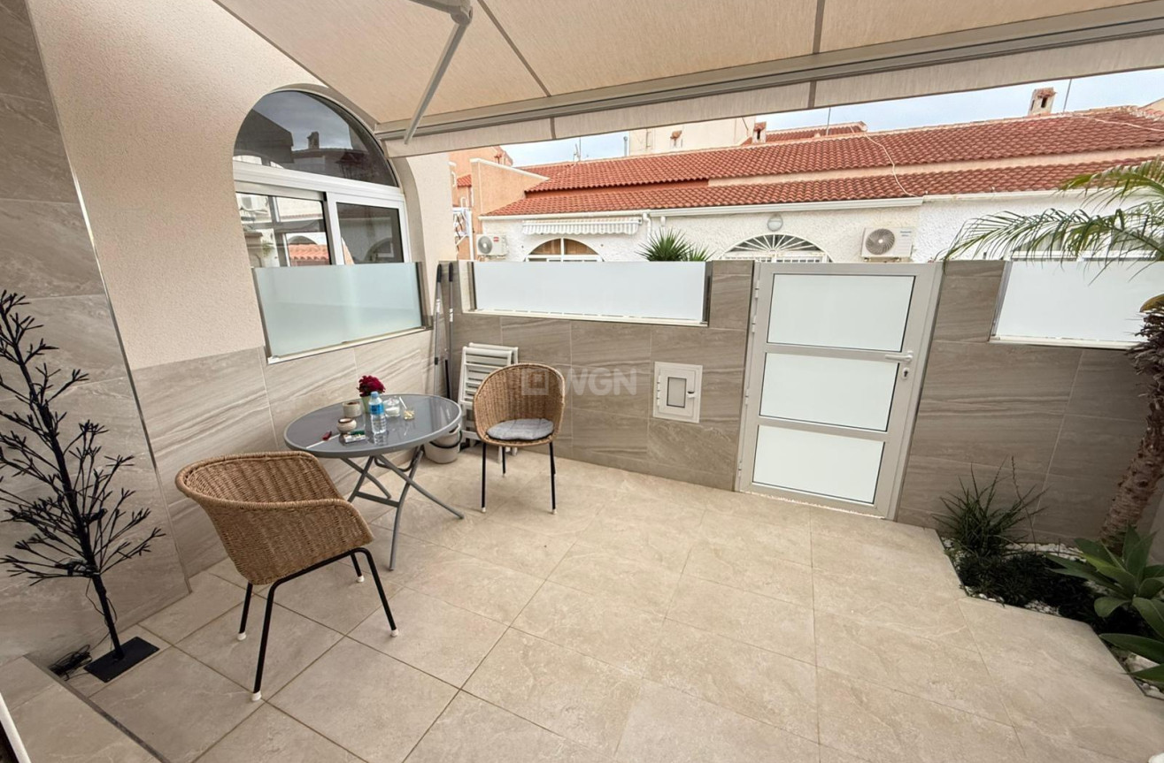 Odsprzedaż - Kamienica - Torrevieja - El Chaparral
