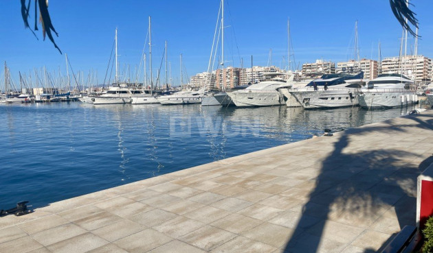 Odsprzedaż - Mieszkanie w bloku - Santa Pola - Costa Blanca