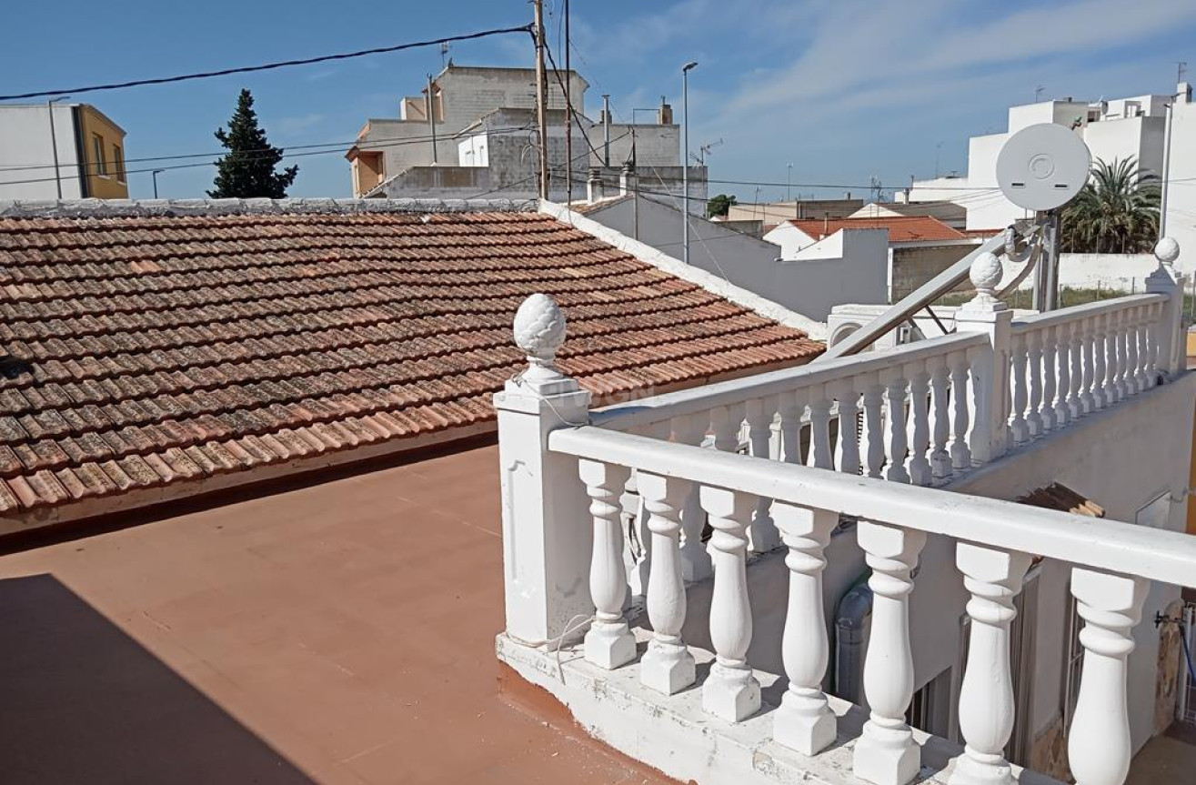 Odsprzedaż - Villa - Los Montesinos - PUEBLO CENTRO