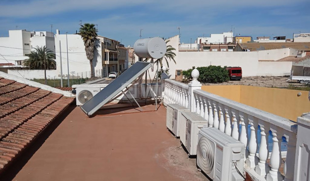 Odsprzedaż - Villa - Los Montesinos - PUEBLO CENTRO
