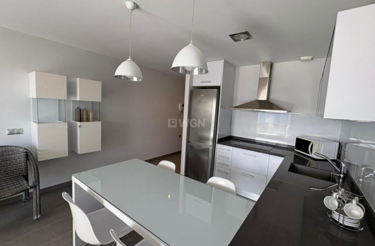 Odsprzedaż - Mieszkanie w bloku - Torrevieja - Costa Blanca