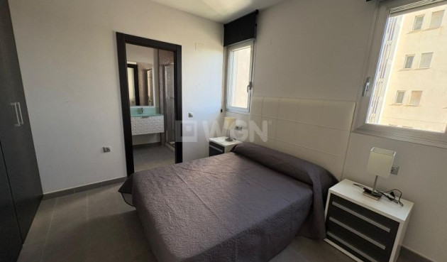 Odsprzedaż - Mieszkanie w bloku - Torrevieja - Costa Blanca