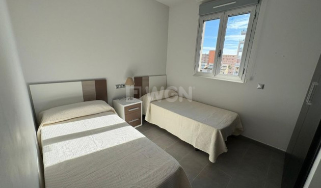 Odsprzedaż - Mieszkanie w bloku - Torrevieja - Costa Blanca