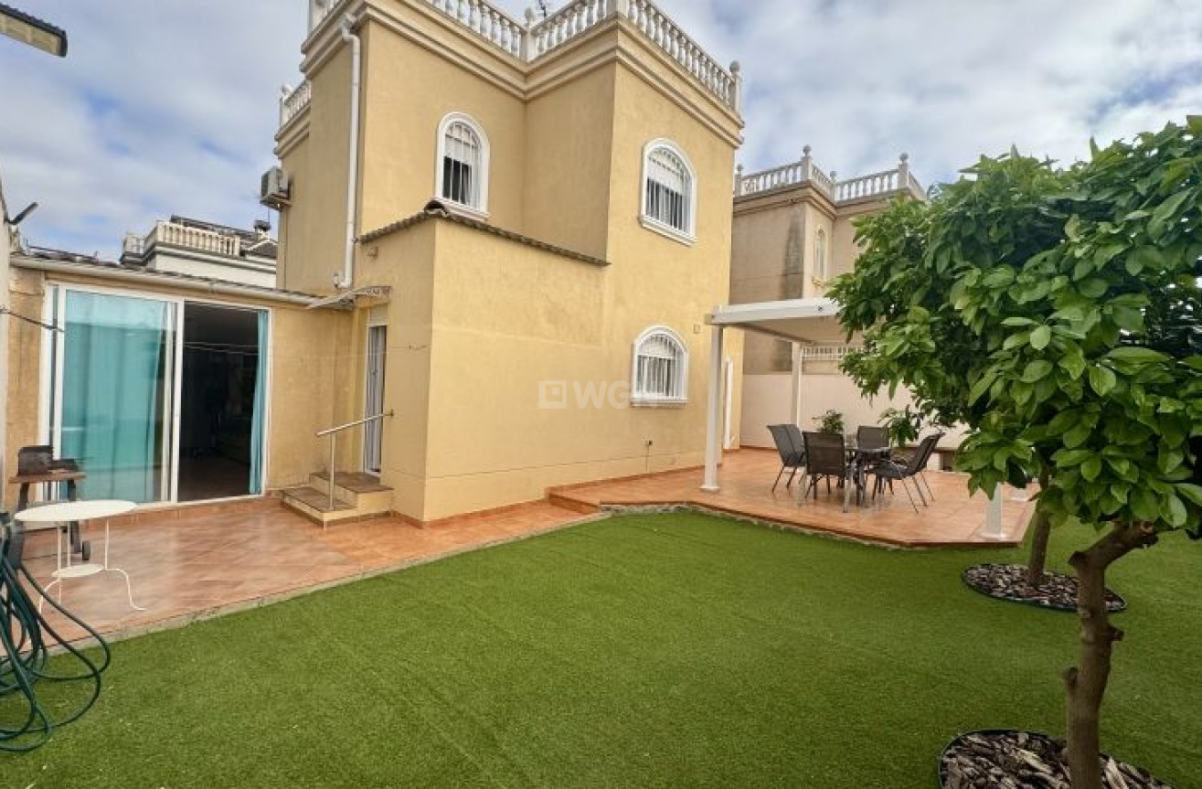 Odsprzedaż - Villa - Torrevieja - Costa Blanca