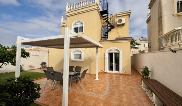 Odsprzedaż - Villa - Torrevieja - Costa Blanca