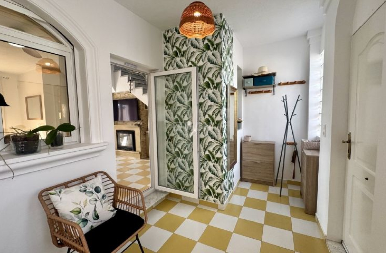 Odsprzedaż - Villa - Torrevieja - Costa Blanca