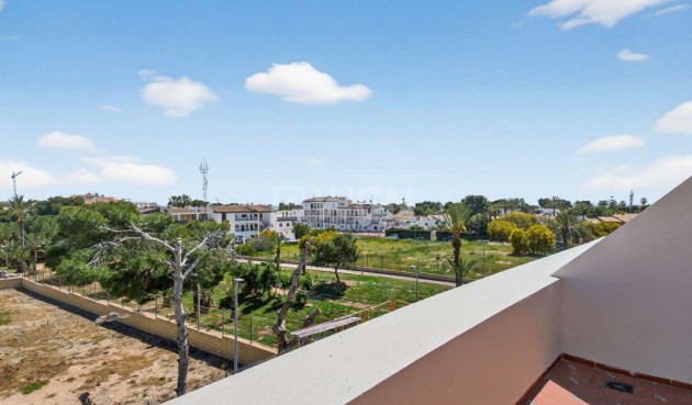 Odsprzedaż - Mieszkanie w bloku - Punta Prima - Costa Blanca