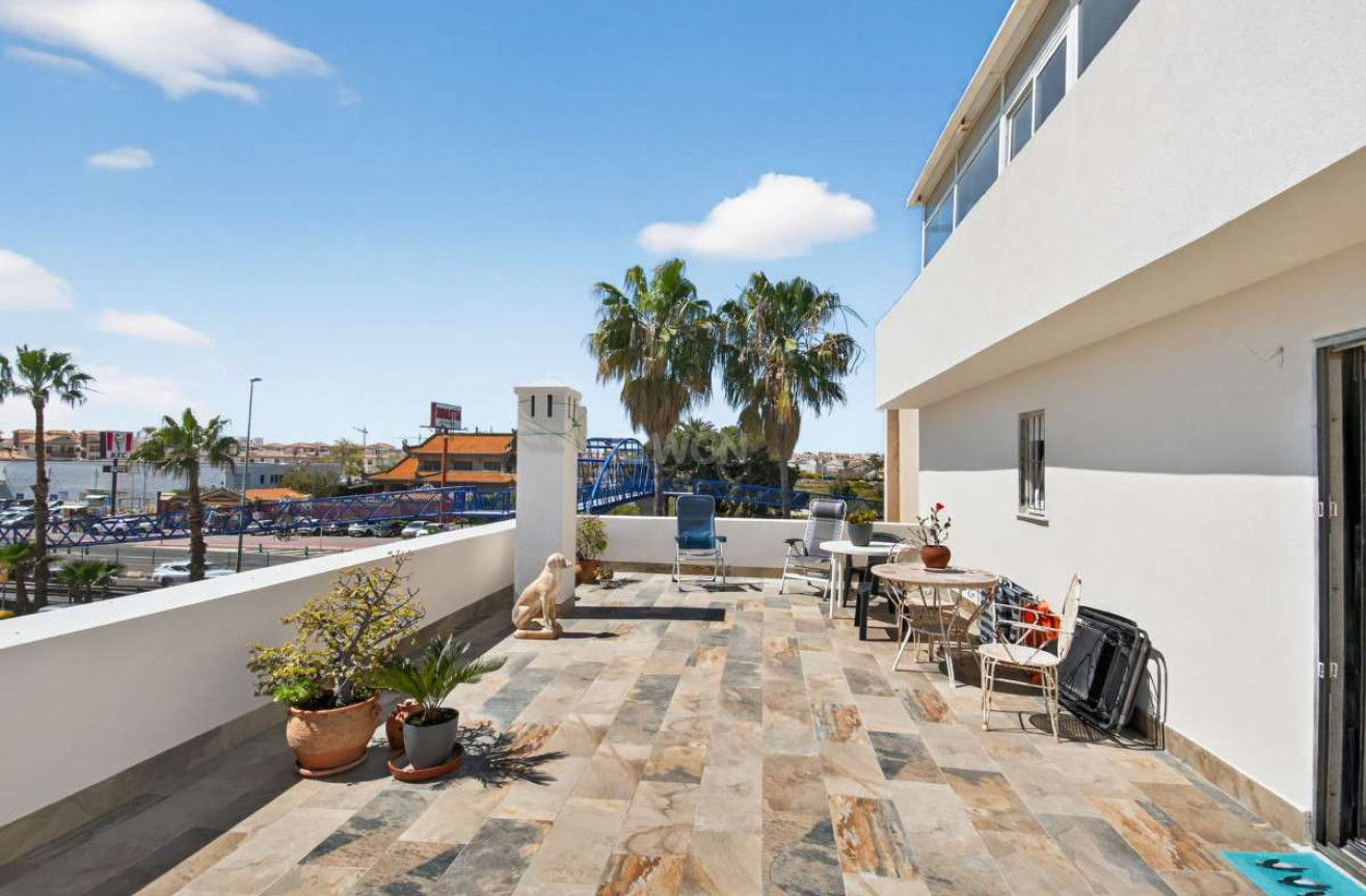 Odsprzedaż - Mieszkanie w bloku - Punta Prima - Costa Blanca