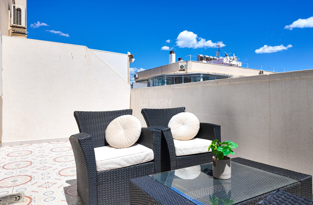 Odsprzedaż - Mieszkanie w bloku - Torrevieja - Costa Blanca