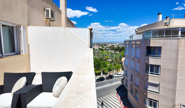 Odsprzedaż - Mieszkanie w bloku - Torrevieja - Costa Blanca