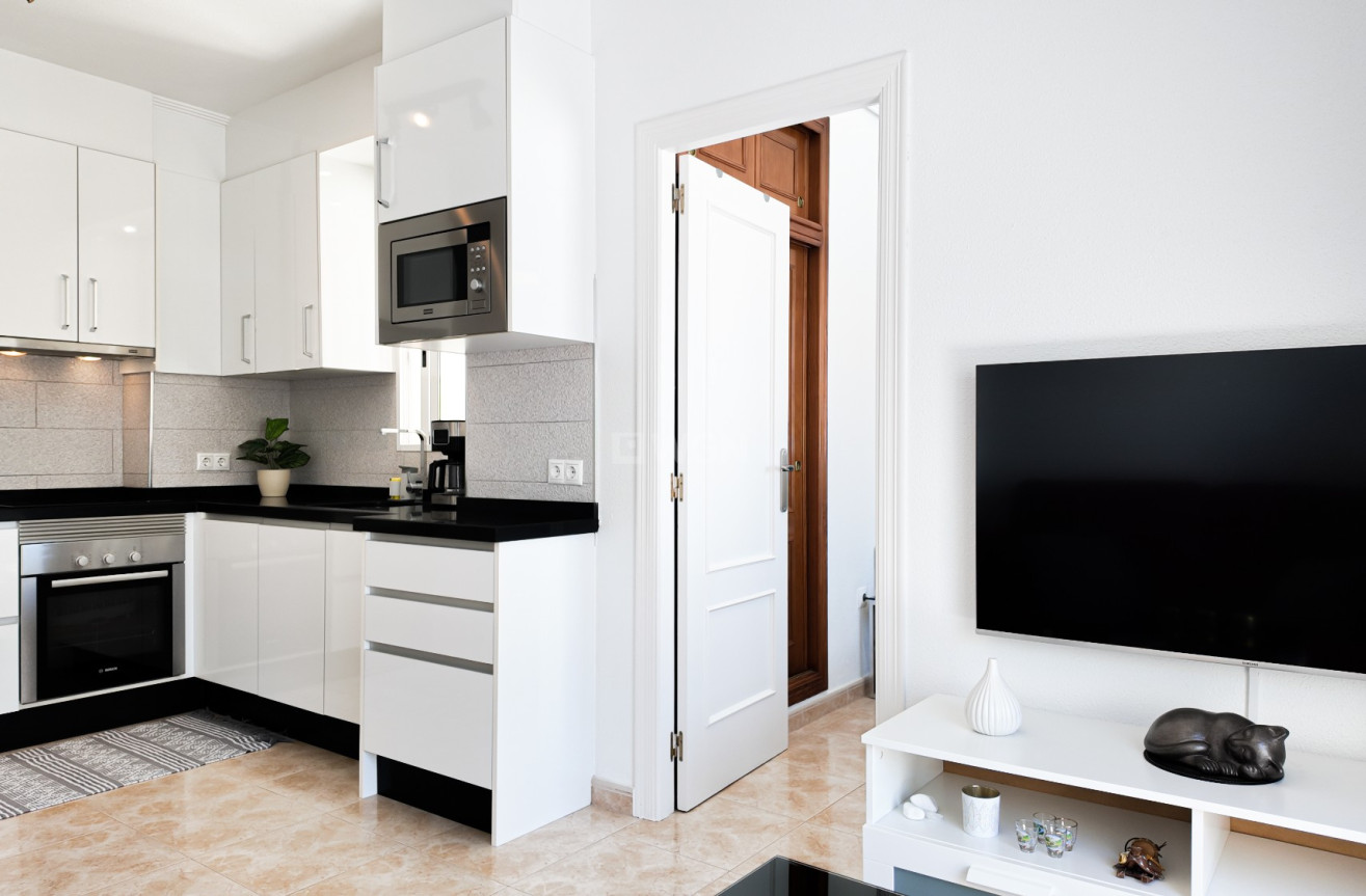 Odsprzedaż - Mieszkanie w bloku - Torrevieja - Costa Blanca