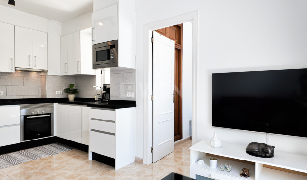 Odsprzedaż - Mieszkanie w bloku - Torrevieja - Costa Blanca
