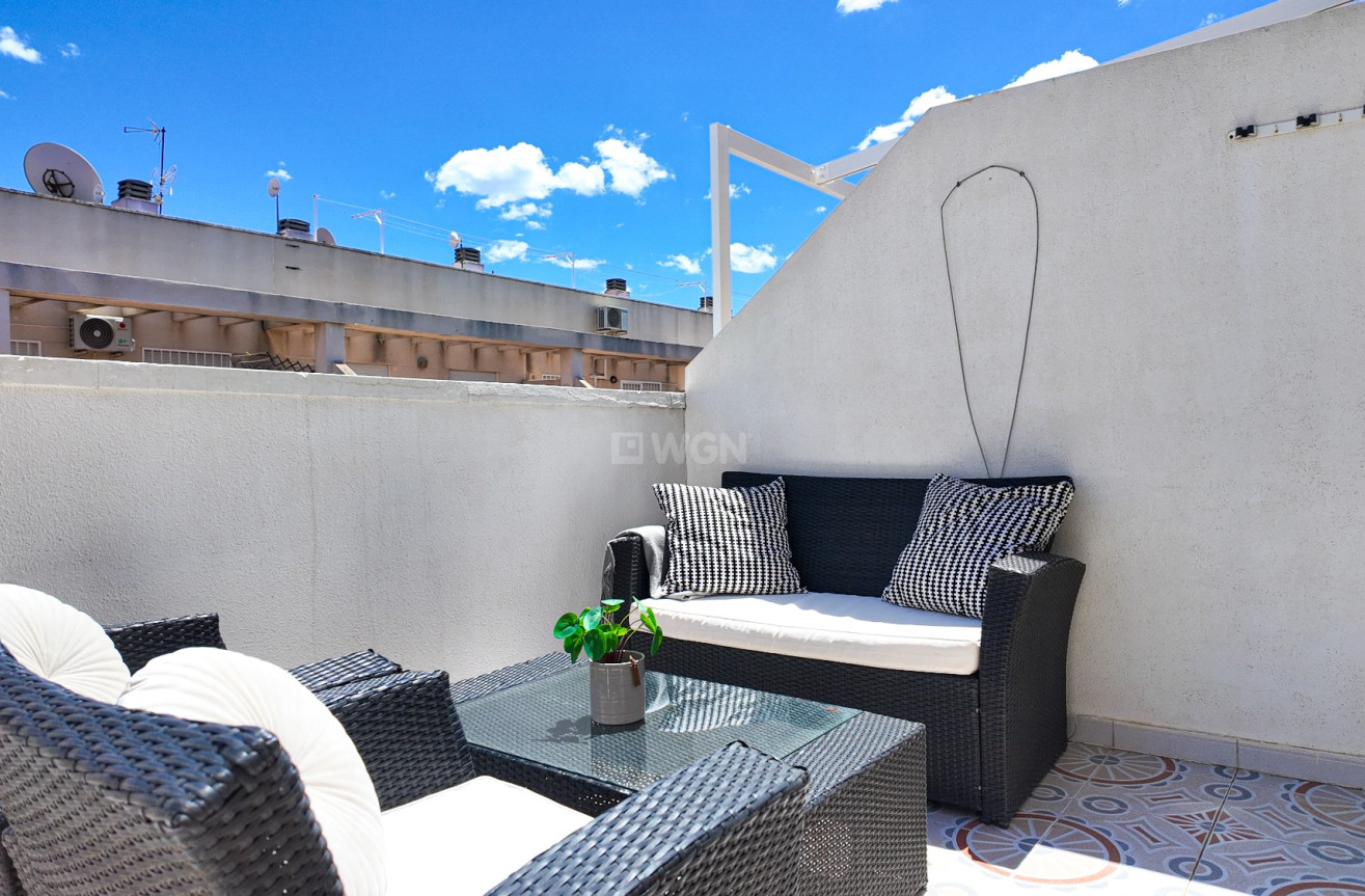 Odsprzedaż - Mieszkanie w bloku - Torrevieja - Costa Blanca